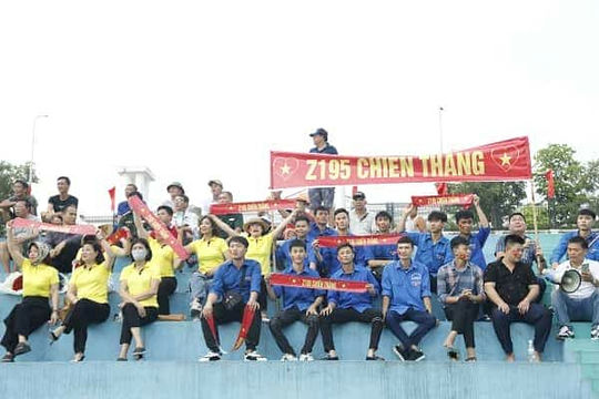 Các cổ động viên – một trong những yếu tố làm nên thành công của Hội thao.