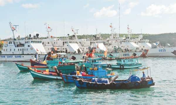  Kết hợp kinh tế với quốc phòng trên vùng biển Tây Nam 