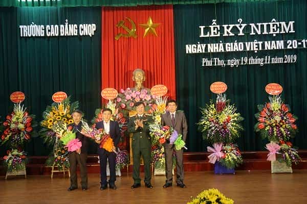  Trường Cao đẳng Công nghiệp quốc phòng kỷ niệm Ngày Nhà giáo Việt Nam 20-11 