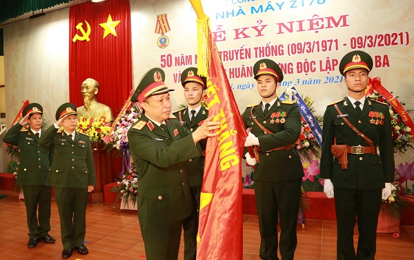 Nhà máy Z176: Kỷ niệm 50 năm ngày truyền thống và đón nhận Huân chương Độc lập hạng Ba