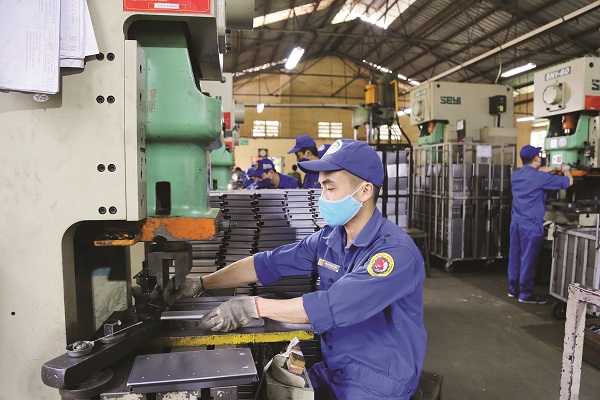 Phân xưởng Dập học tập gương Bác