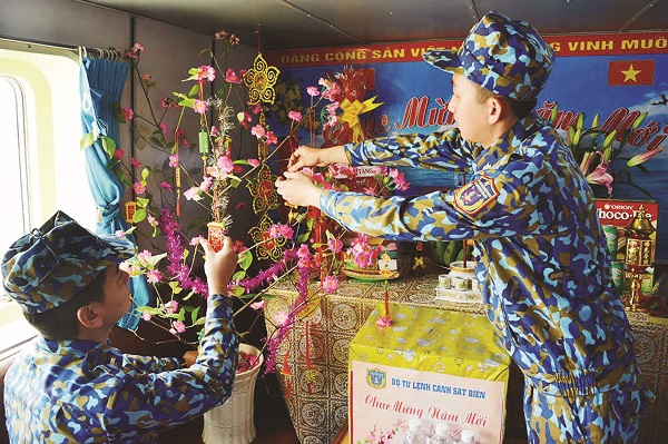 Xuân sớm trên tàu Cảnh sát biển