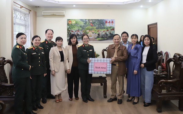 Hội phụ nữ cơ quan Tổng cục Công nghiệp quốc phòng phối hợp tổ chức các hoạt động chính sách