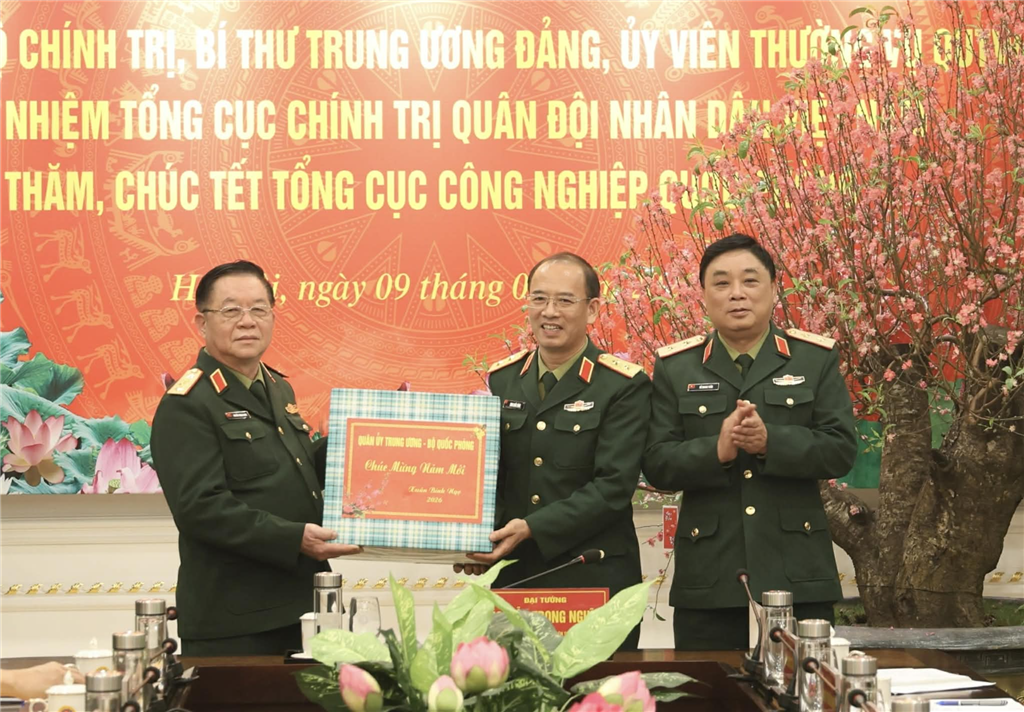 Đại tướng Nguyễn Trọng Nghĩa thăm và chúc Tết Tổng cục Công nghiệp quốc phòng