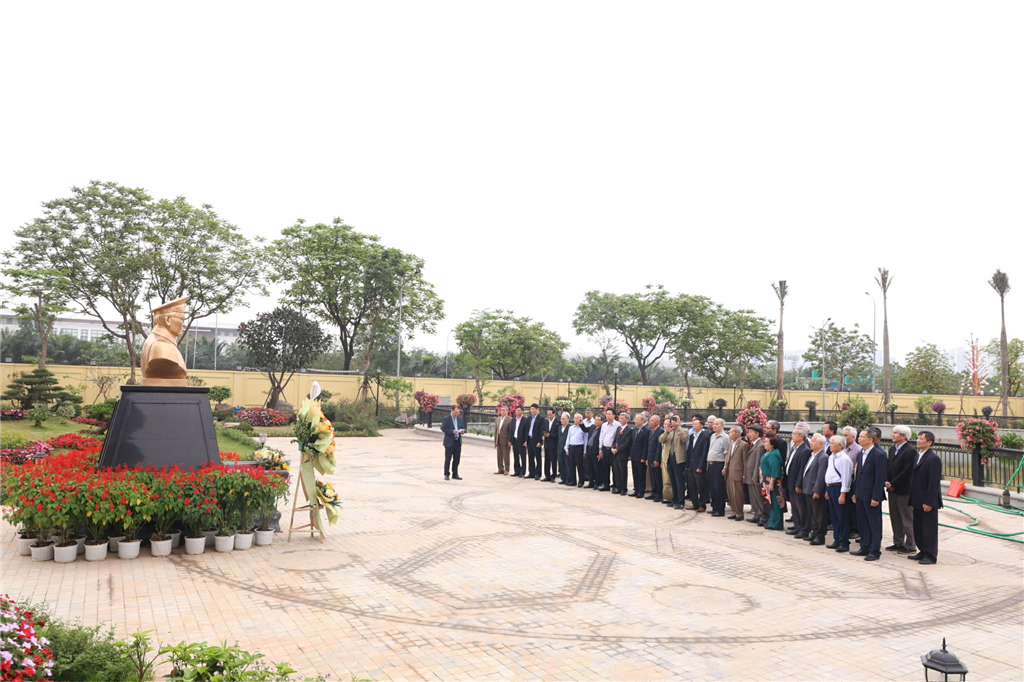 Gặp mặt cựu chiến binh Đảng bộ Cục Chính trị