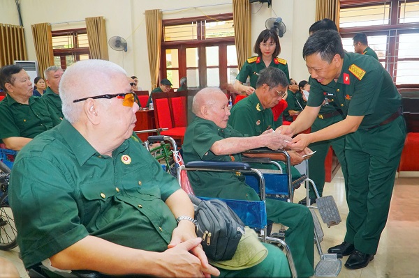 Tổng cục Công nghiệp quốc phòng tri ân người có công tại Ninh Bình
