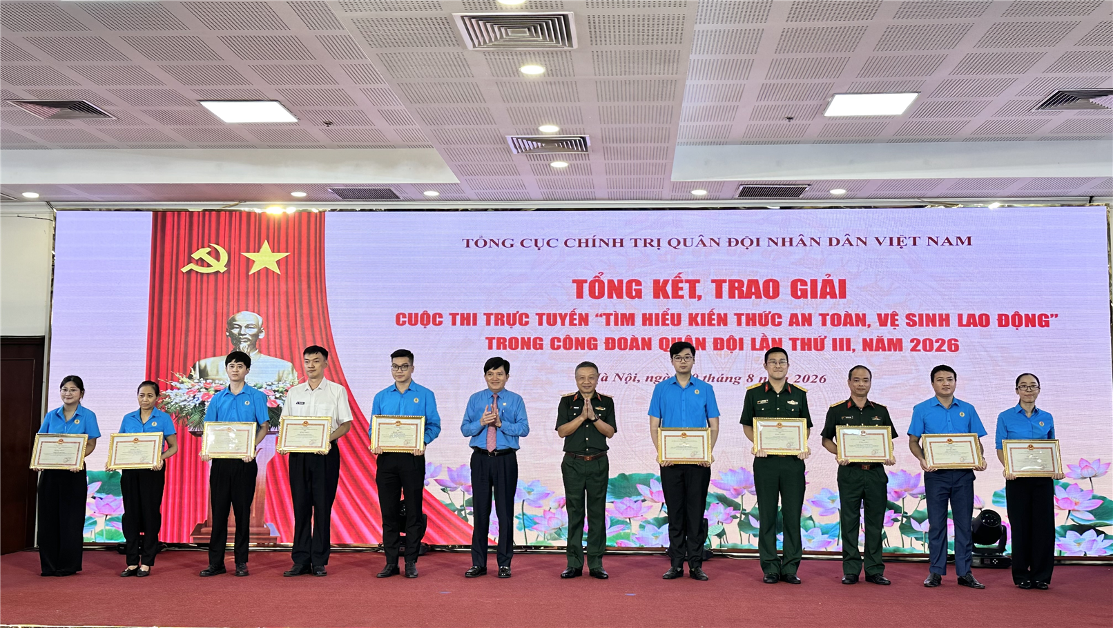 81 cá nhân đoạt giải Cuộc thi trực tuyến “Tìm hiểu kiến thức an toàn, vệ sinh lao động” trong Công đoàn Quân đội