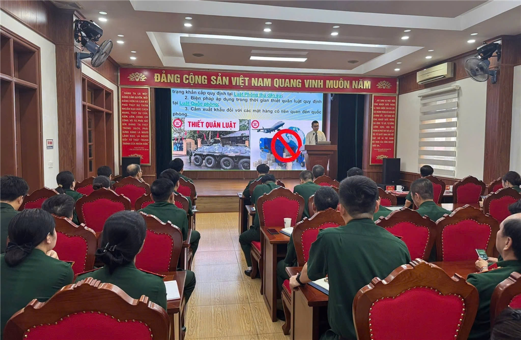 GAET học tập các chuyên đề giáo dục chính trị, phổ biến, giáo dục pháp luật