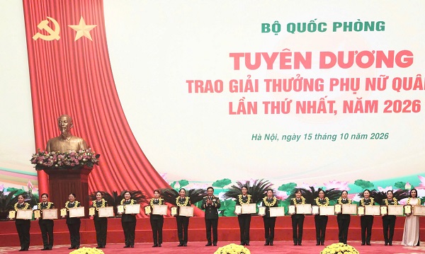 Tổng cục Công nghiệp quốc phòng có 1 tập thể và 1 cá nhân được trao tặng Giải thưởng phụ nữ Quân đội lần thứ nhất